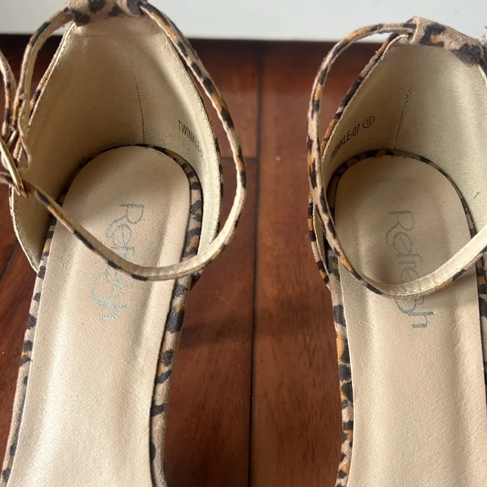Refresh Size 7.5 Leopard Heels 3 inches